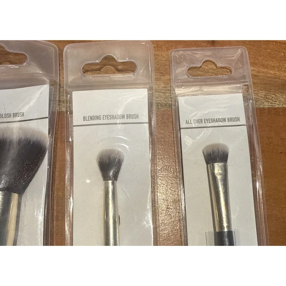 Believe Beauty Makeup Brush Set Powder Blending Blush Eyeshadow 4pc NEW